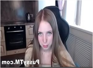 Hot teen 18yo on webcam